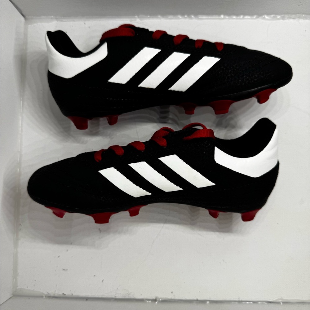 Adidas Kids Black and White Sneakers with Red Laces - Picture 3 of 9